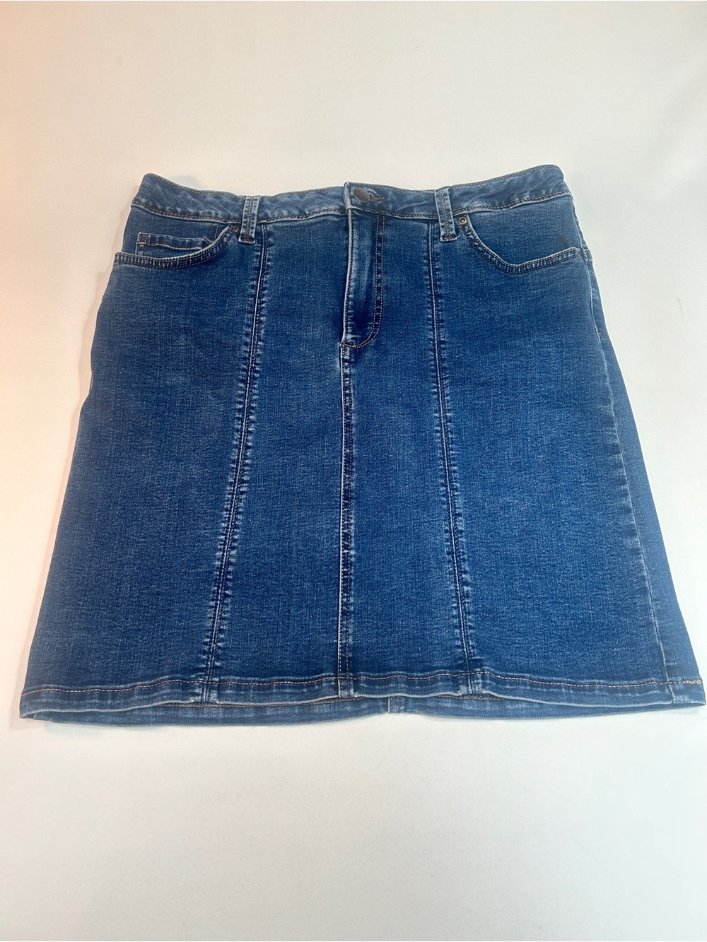 Lee Slim Fit Mid Rise Medium Wash Denim A-Line Skirt
